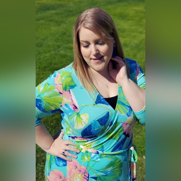 Tropical Leaf Faux Wrap Dress, Plus Size 16 - Picture 2 of 15